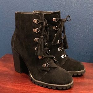 HEELED BOOTIES